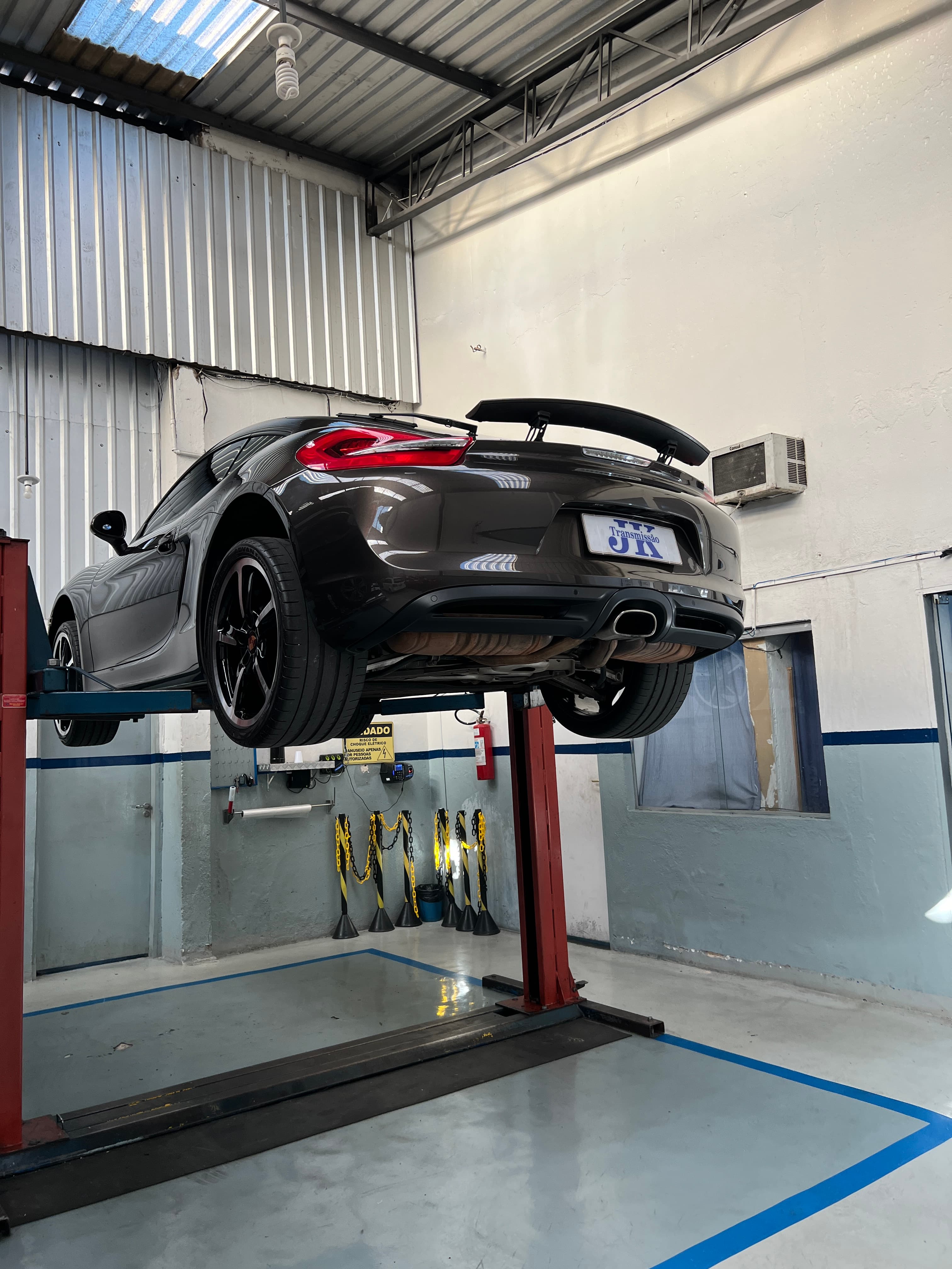 Troca de óleo do câmbio automático Dodge na JK Transmissão