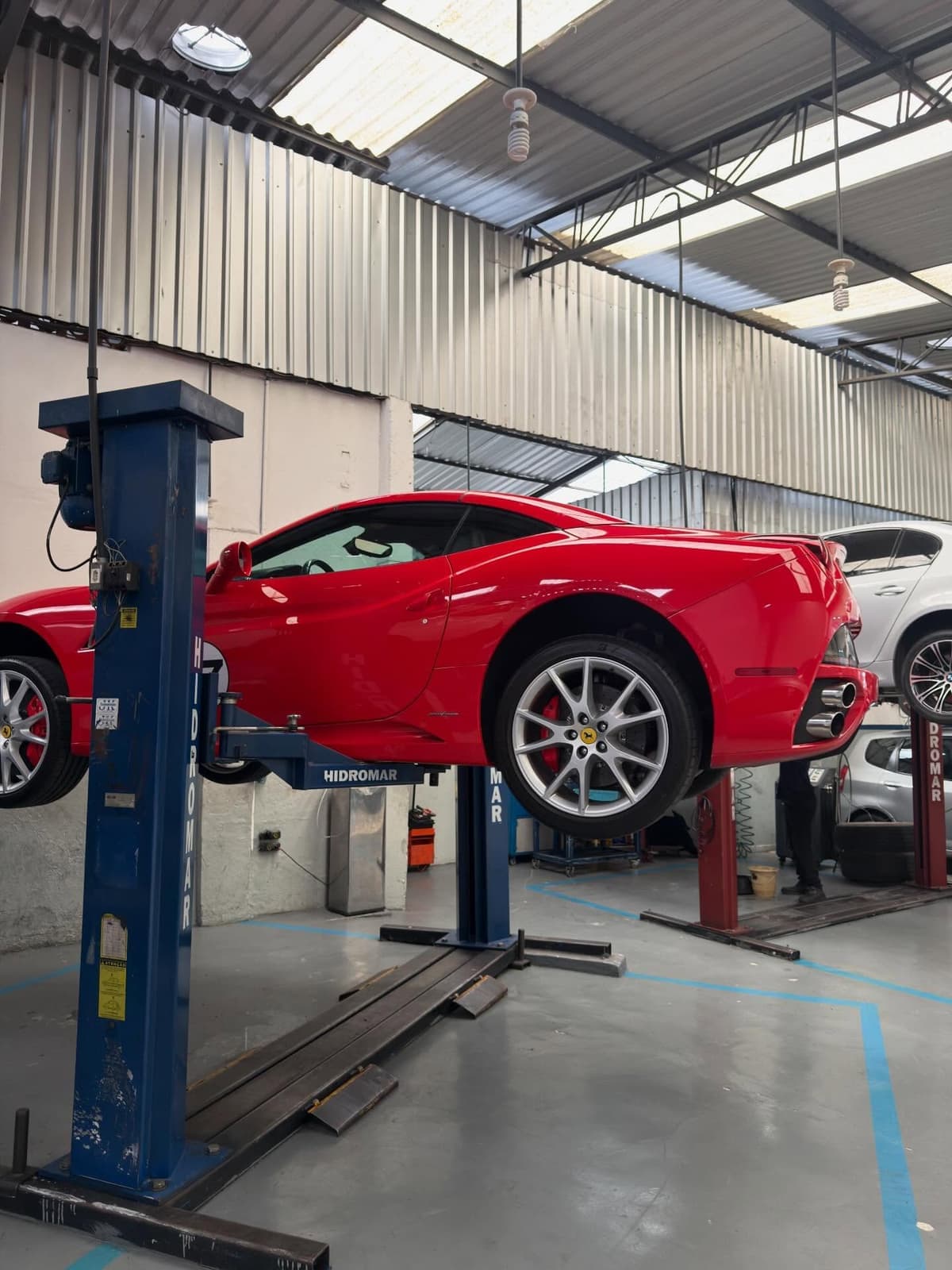 Oficina especializada em câmbio automático Ferrari